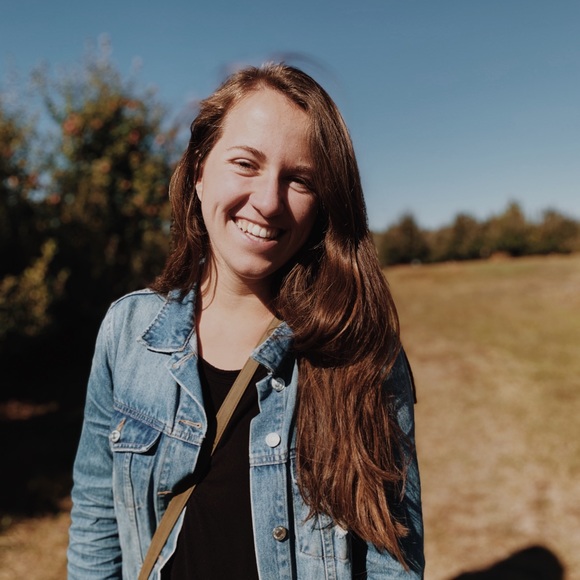 Meet your Posher, Kara - Picture 1 of 1